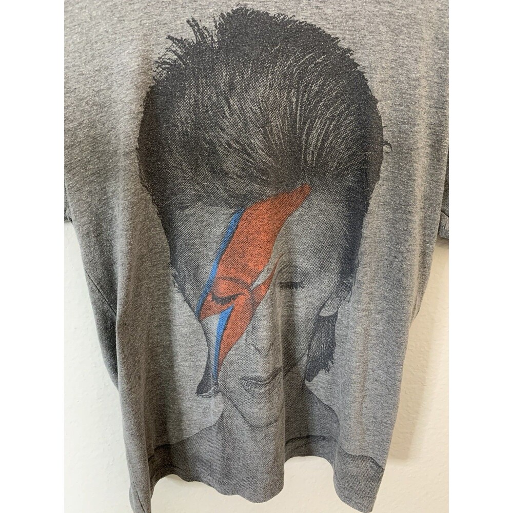 David Bowie Aladdin Sane Lightning Bolt T-Shirt Size Small Gray Crewneck Unisex - Picture 3 of 9